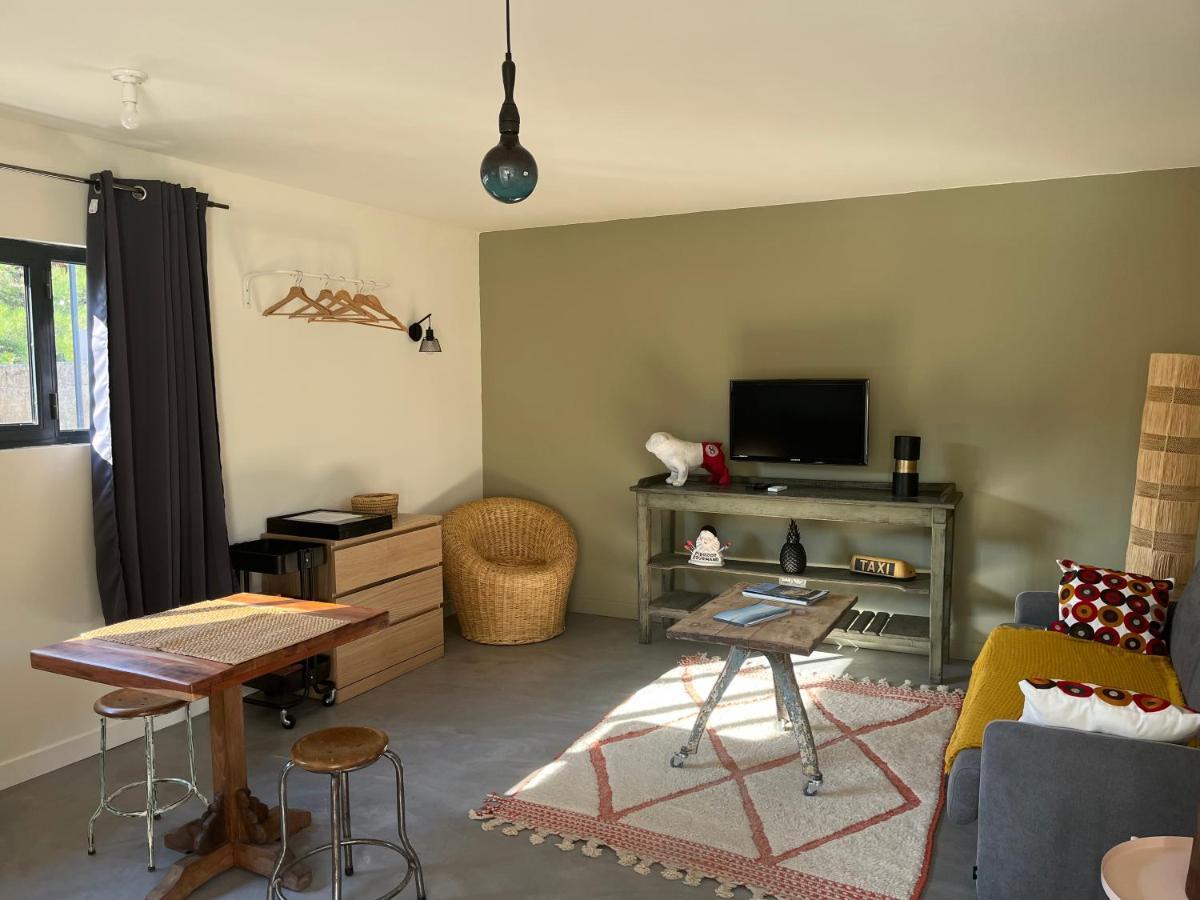 Studio Dans Les Alpilles Appartamento Fontvieille Esterno foto